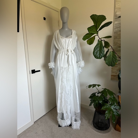 White Bridal Robe with train and cami - Picture 4 of 7